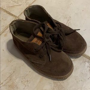 These amazing shoes will go with any outfit. Very comfy made in Spain.